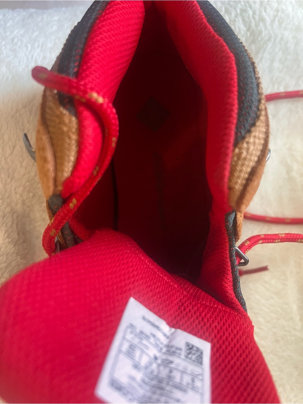 Columbia Brown Suede Hiking boots with Red Laces - Picture 4 of 7